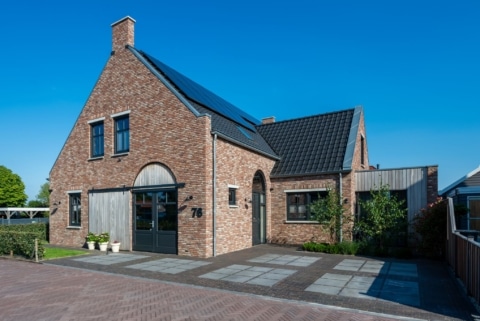 Landelijke woning in Kempische bouwstijl te Poeldijk