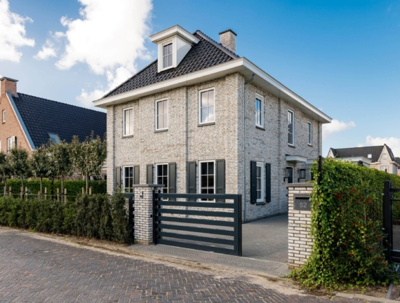 Groot herenhuis in Den Haag