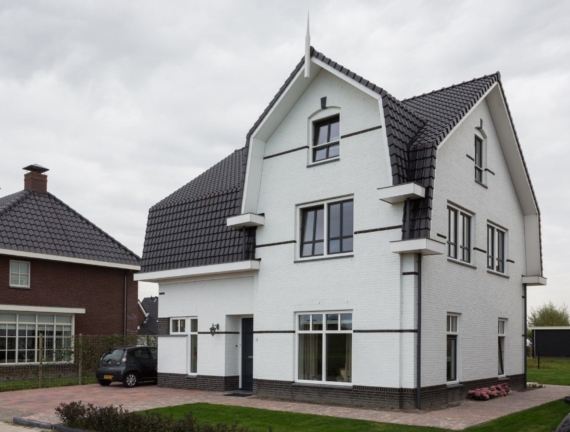 Woning met Mansardedak te Den Hoorn